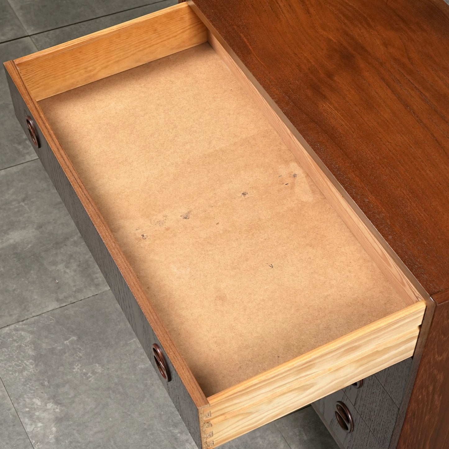 デンマークヴィンテージ チェスト