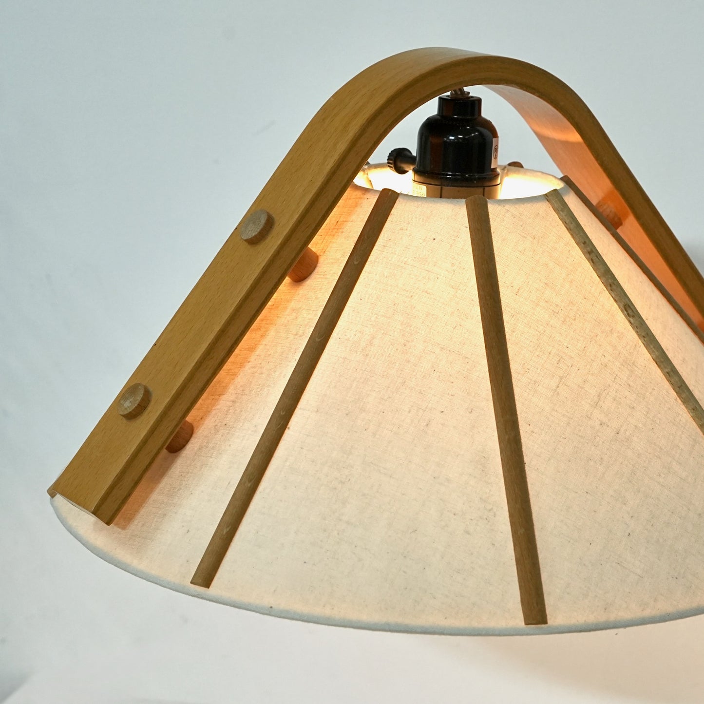 【Aneta / Jan Wickelgren】テーブルランプ