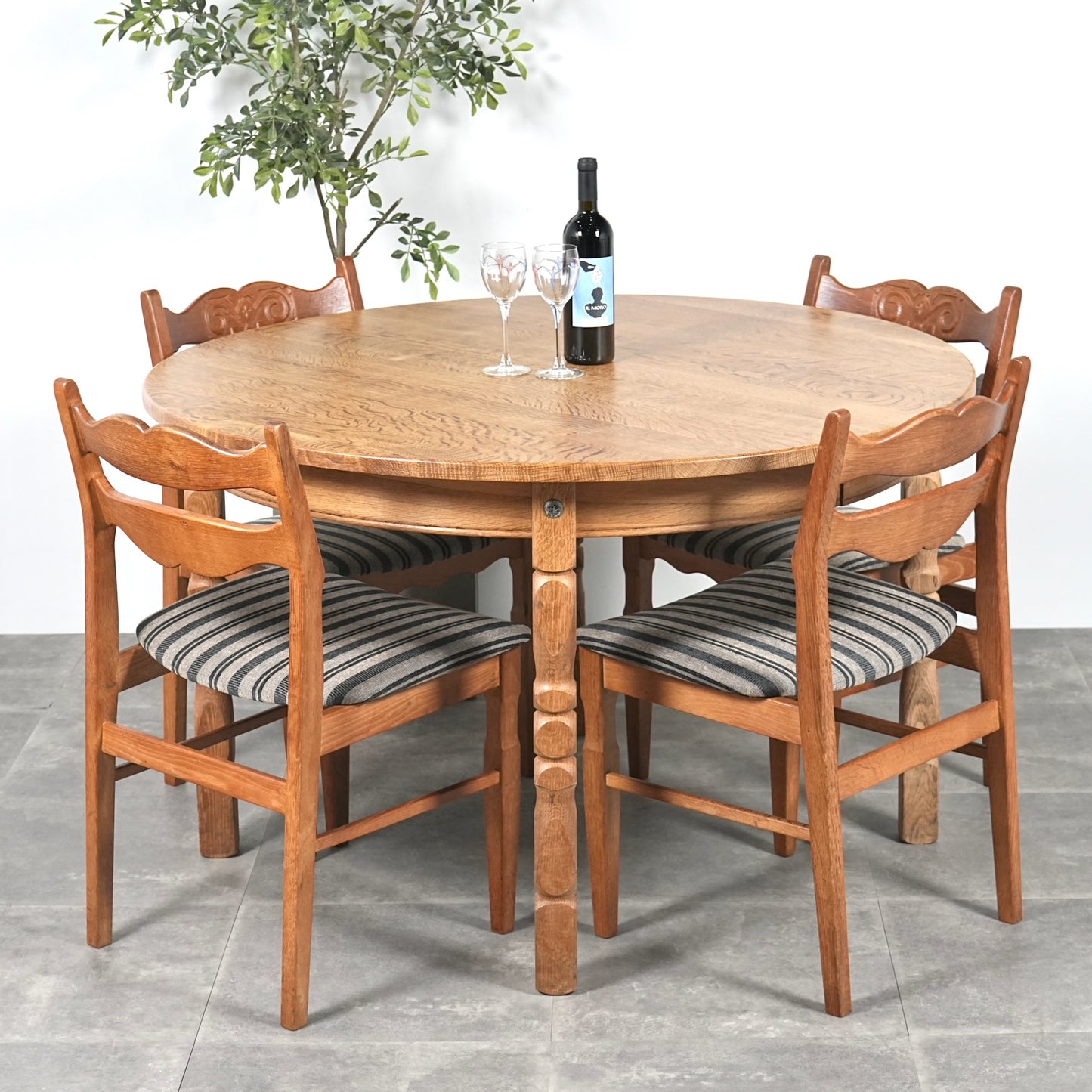 【Henning Kjaernulf】ラウンド エクステンションテーブル