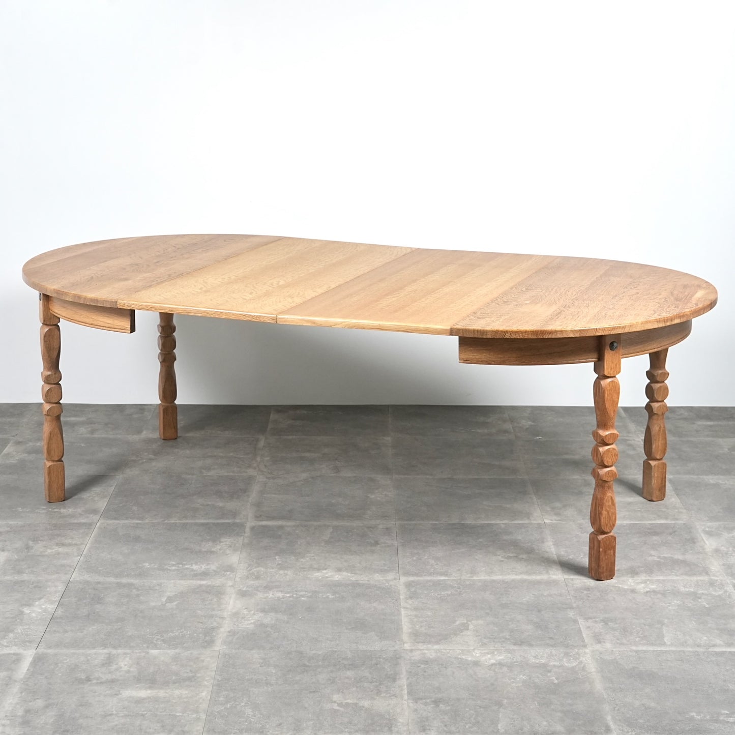 【Henning Kjaernulf】ラウンド エクステンションテーブル