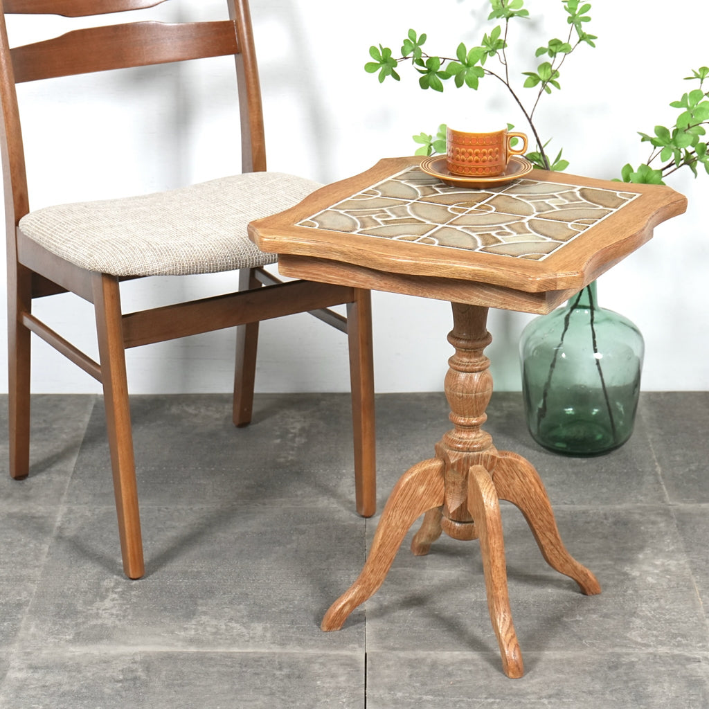 デンマークヴィンテージ タイルトップ サイドテーブル