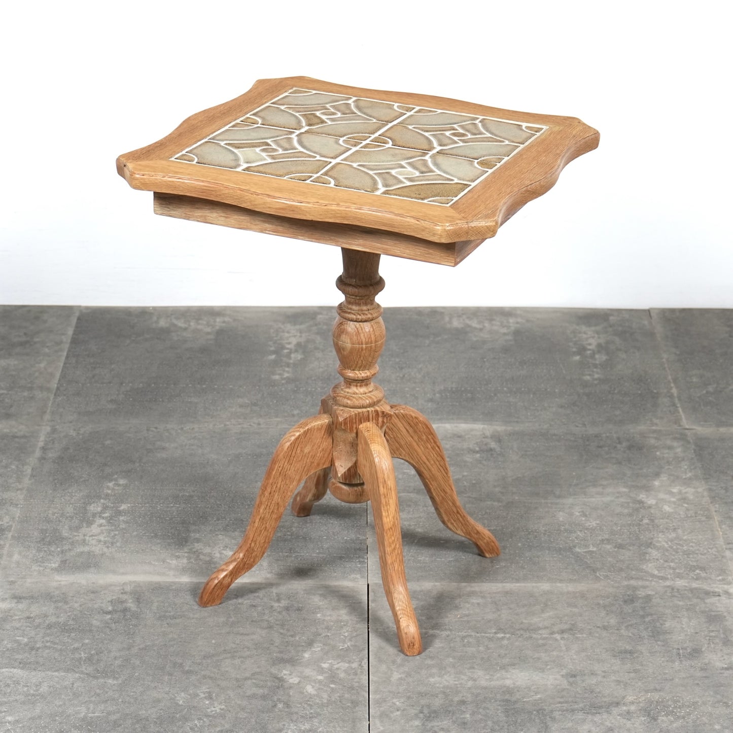 デンマークヴィンテージ タイルトップ サイドテーブル