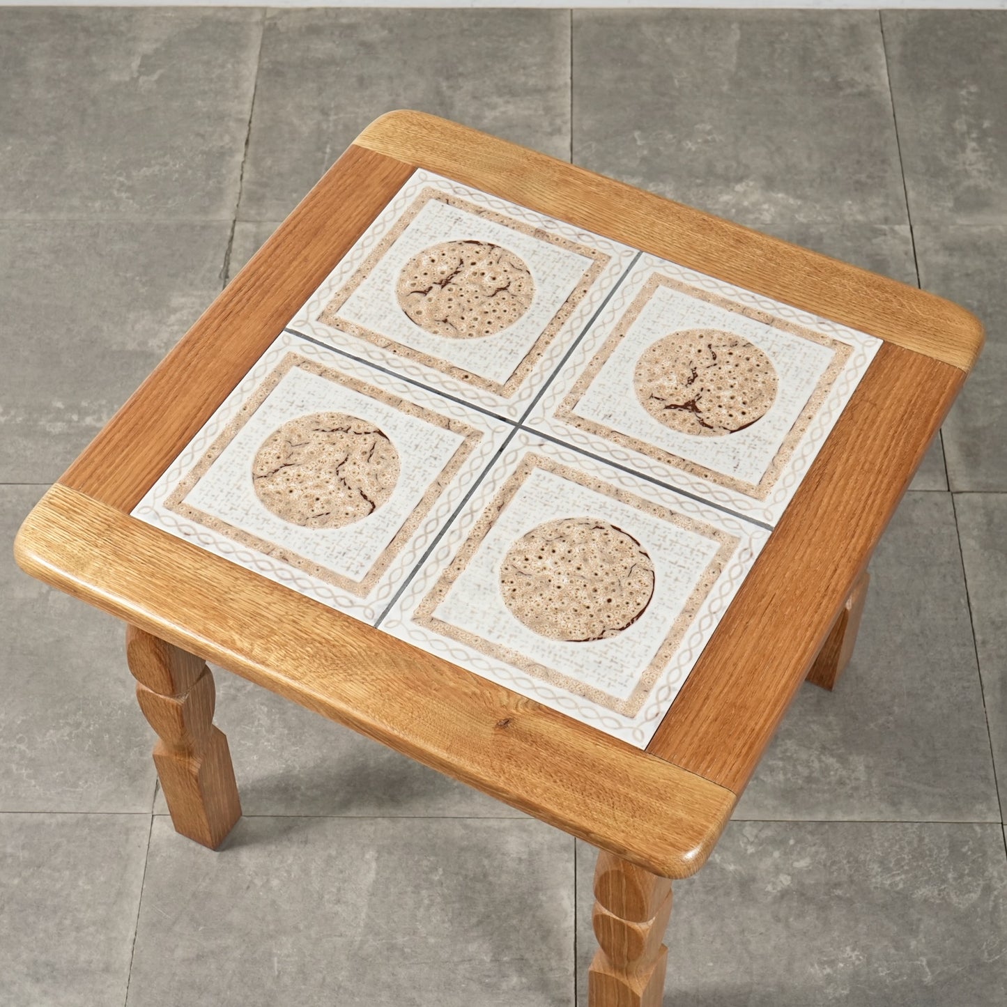 デンマークヴィンテージ タイルトップ ローテーブル