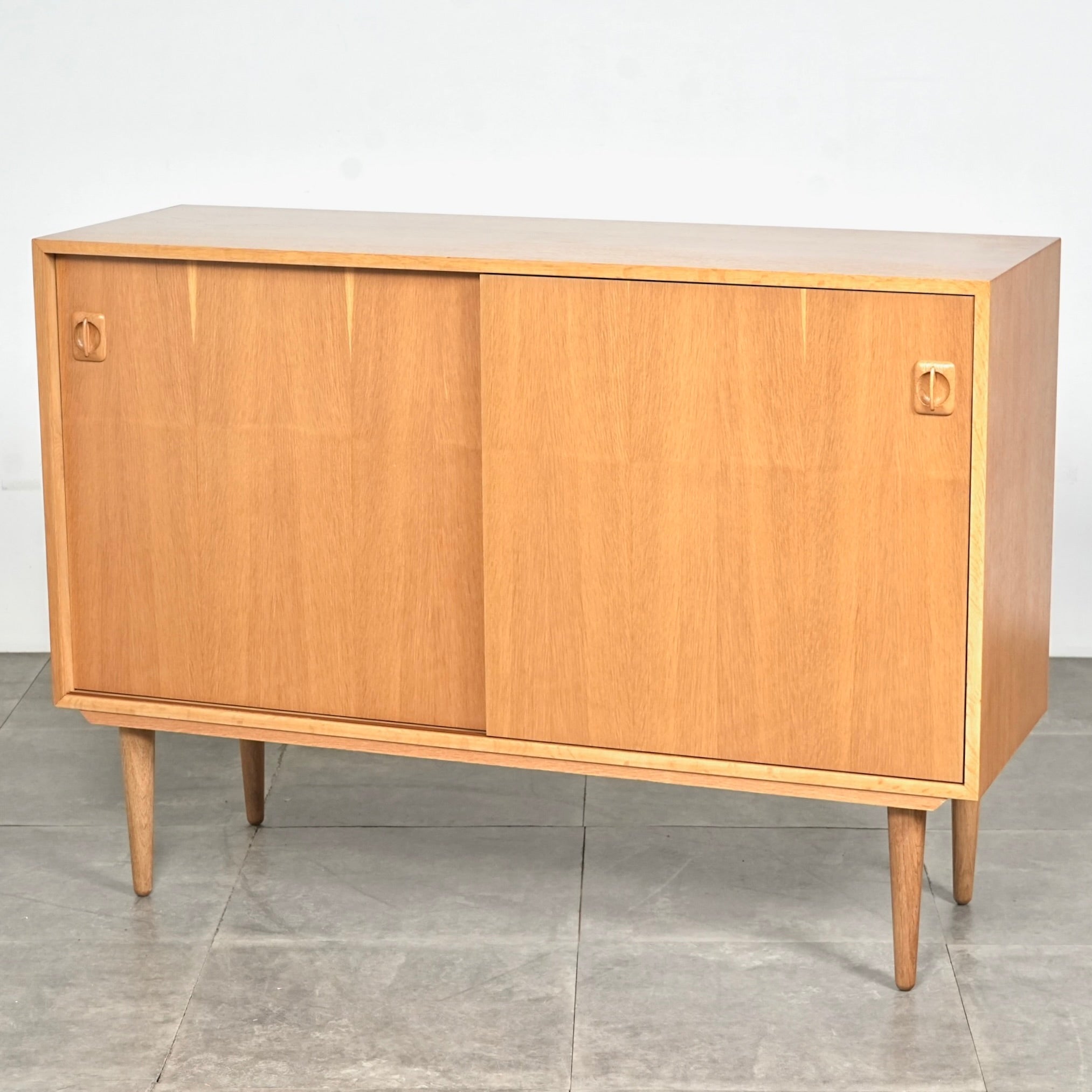 デンマークヴィンテージ サイドボード – TIME HYPE