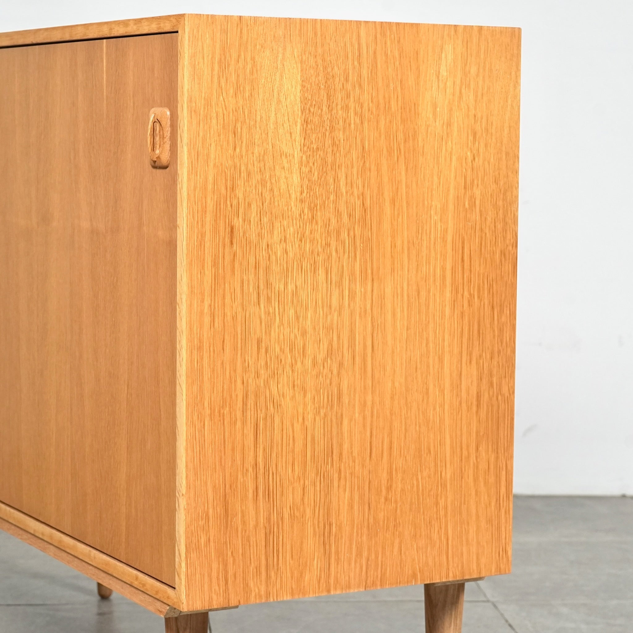 デンマークヴィンテージ サイドボード – TIME HYPE