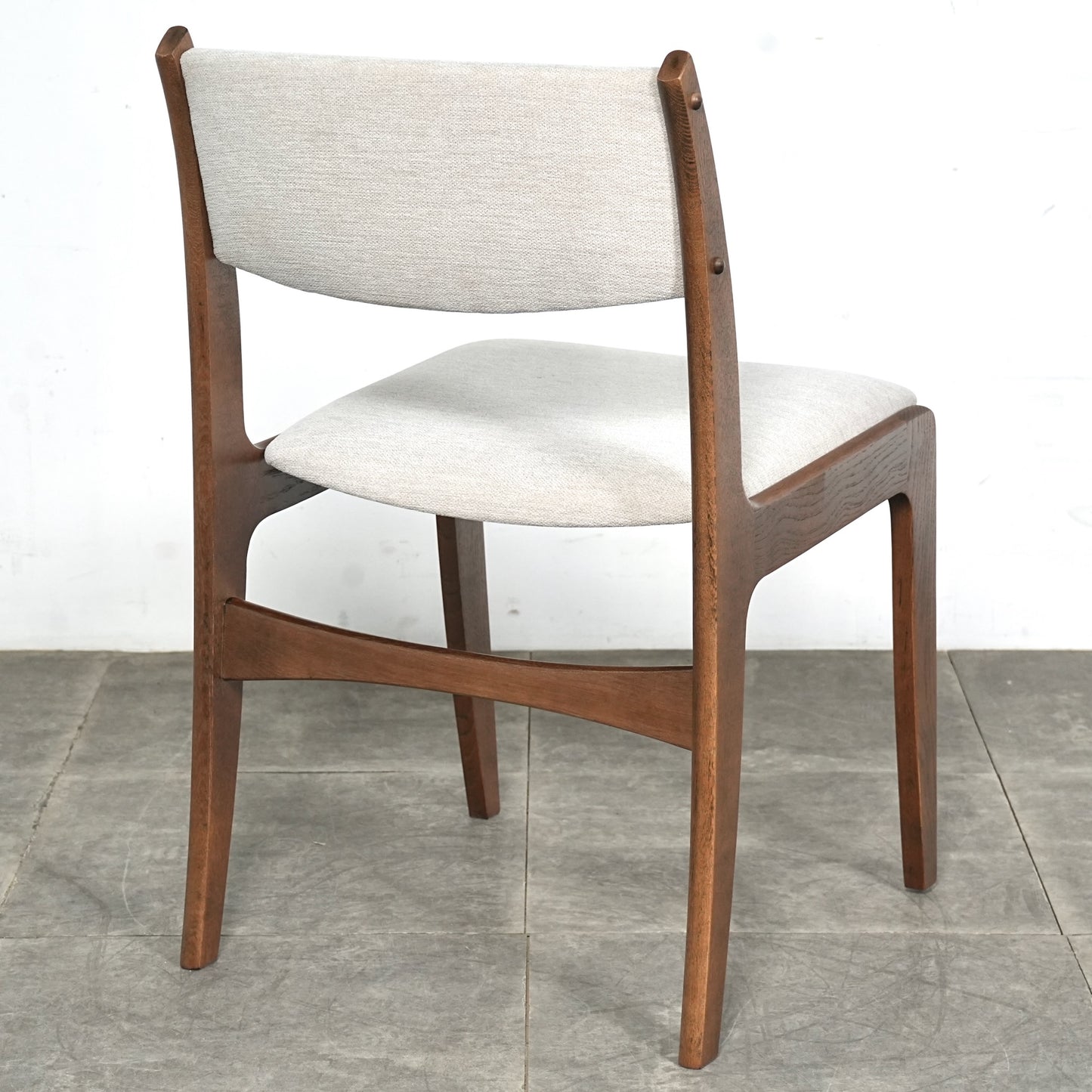 【SKOVBY MOBELFABRIK】ヴィンテージ チェア【張替済】