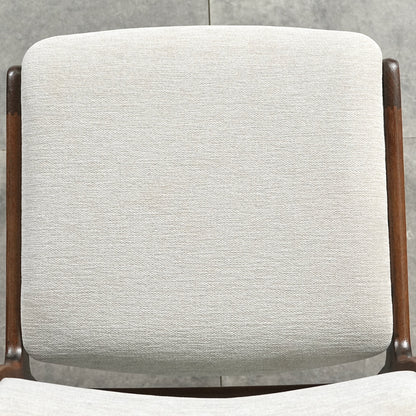 【SKOVBY MOBELFABRIK】ヴィンテージ チェア【張替済】