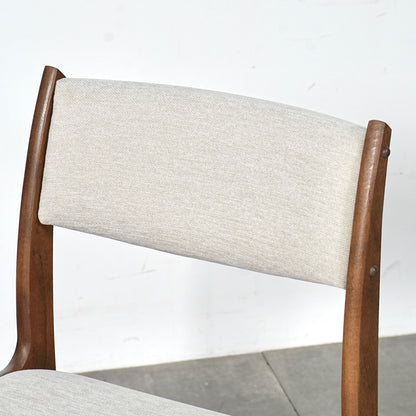 【SKOVBY MOBELFABRIK】ヴィンテージ チェア【張替済】