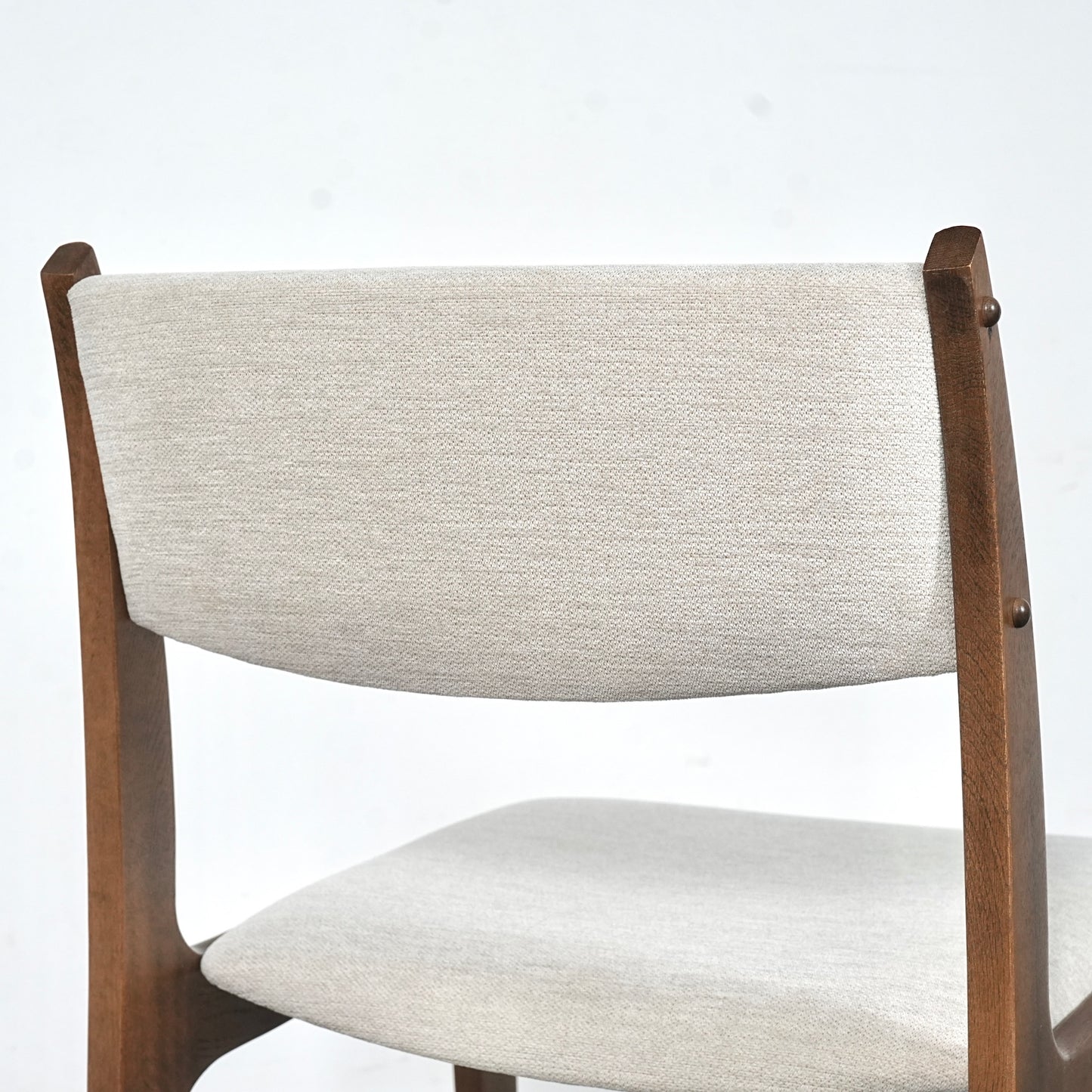 【SKOVBY MOBELFABRIK】ヴィンテージ チェア【張替済】