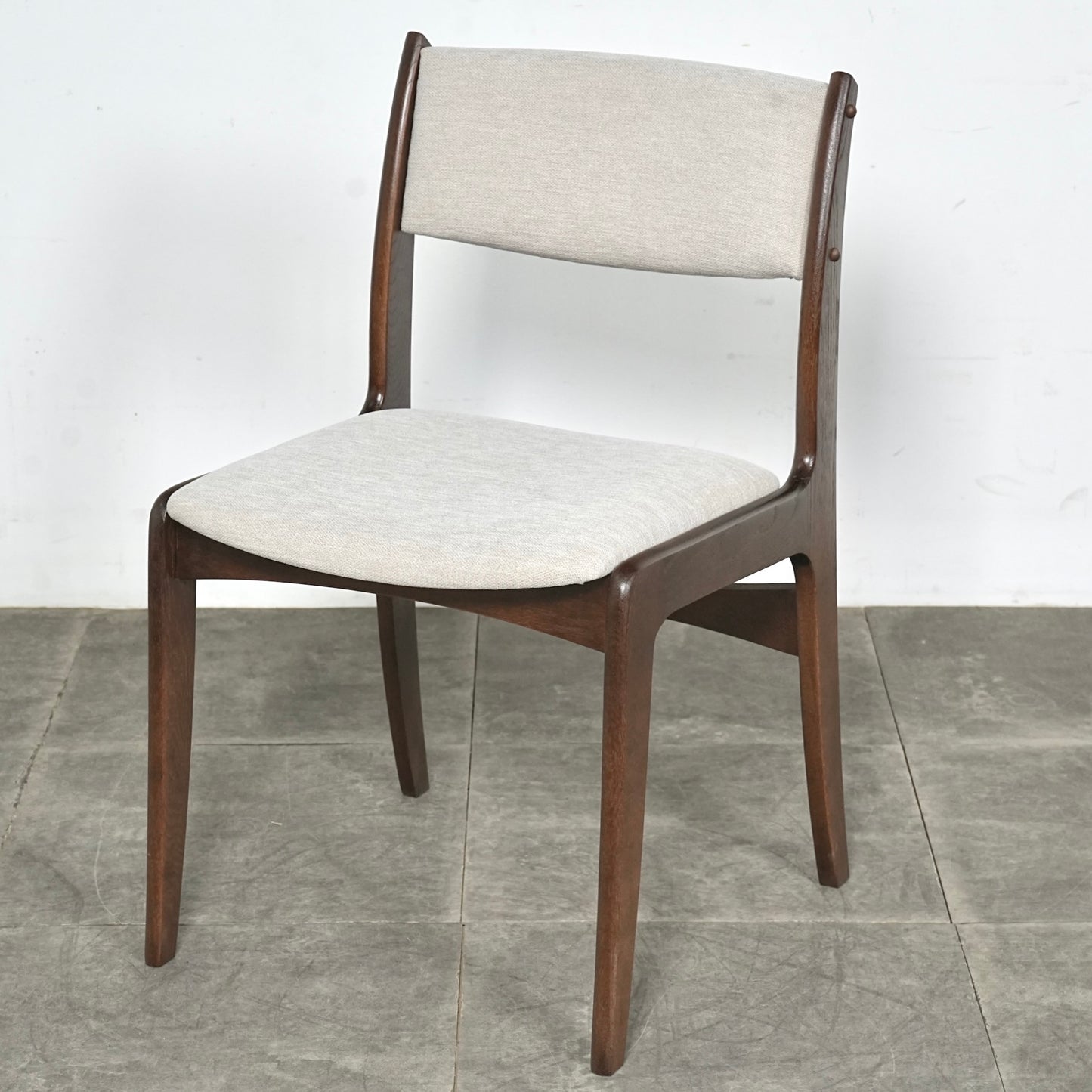 【SKOVBY MOBELFABRIK】ヴィンテージ チェア【張替済】