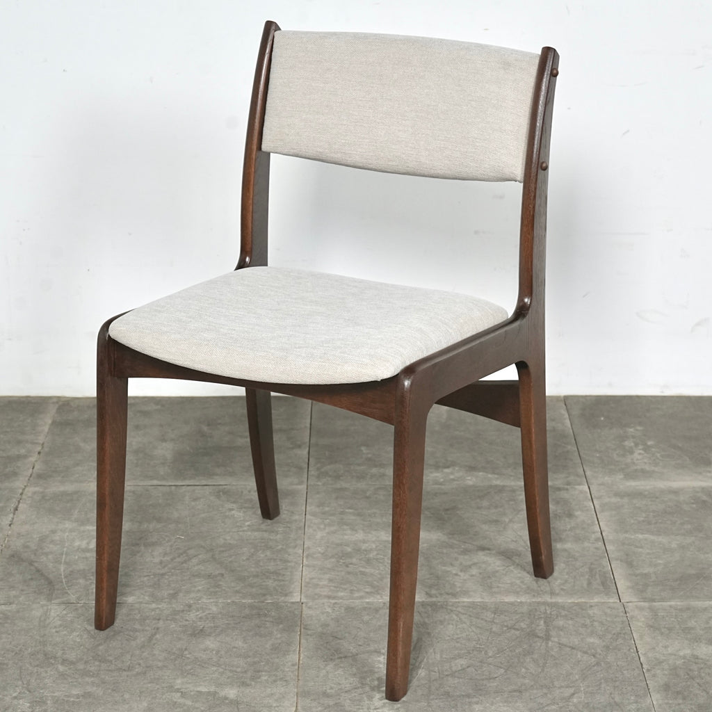 【SKOVBY MOBELFABRIK】ヴィンテージ チェア【張替済】