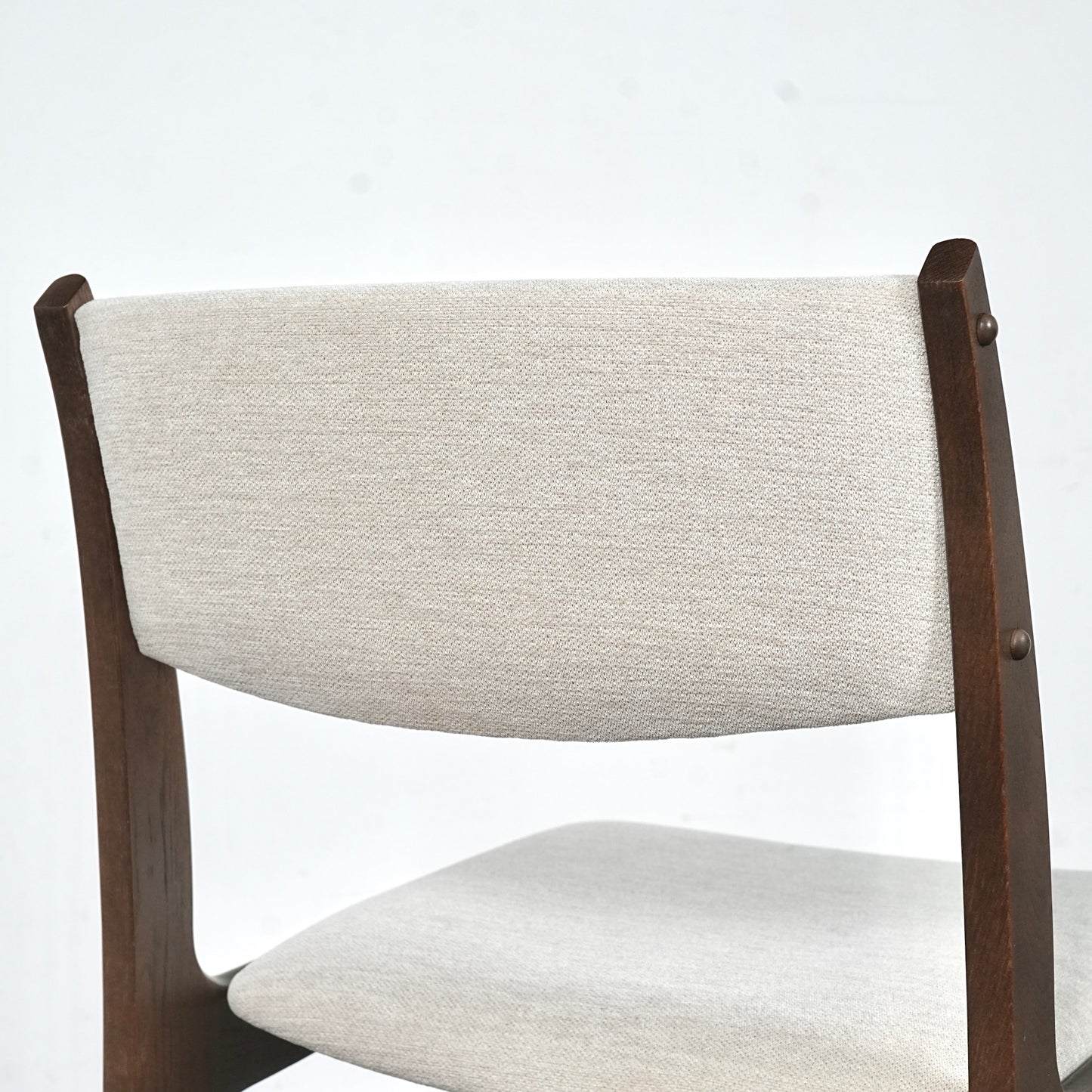 【SKOVBY MOBELFABRIK】ヴィンテージ チェア【張替済】