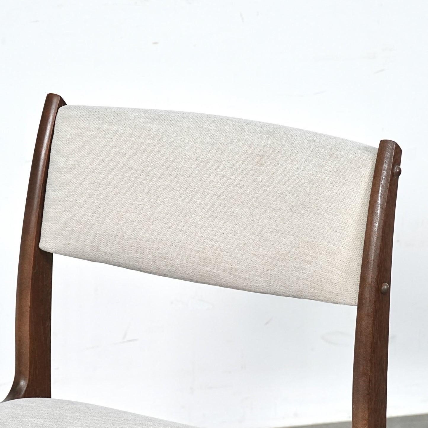 【SKOVBY MOBELFABRIK】ヴィンテージ チェア【張替済】