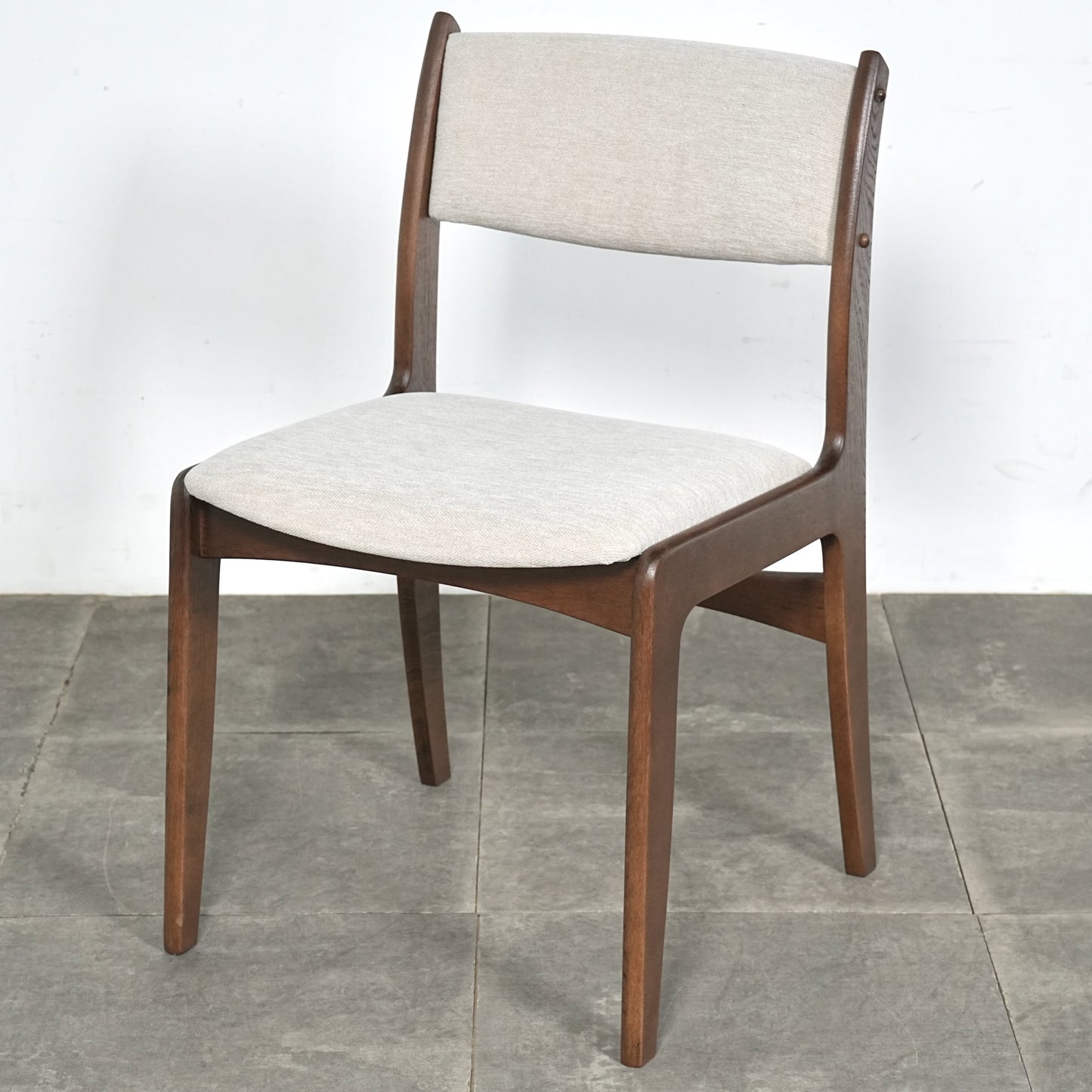 【SKOVBY MOBELFABRIK】ヴィンテージ チェア【張替済】