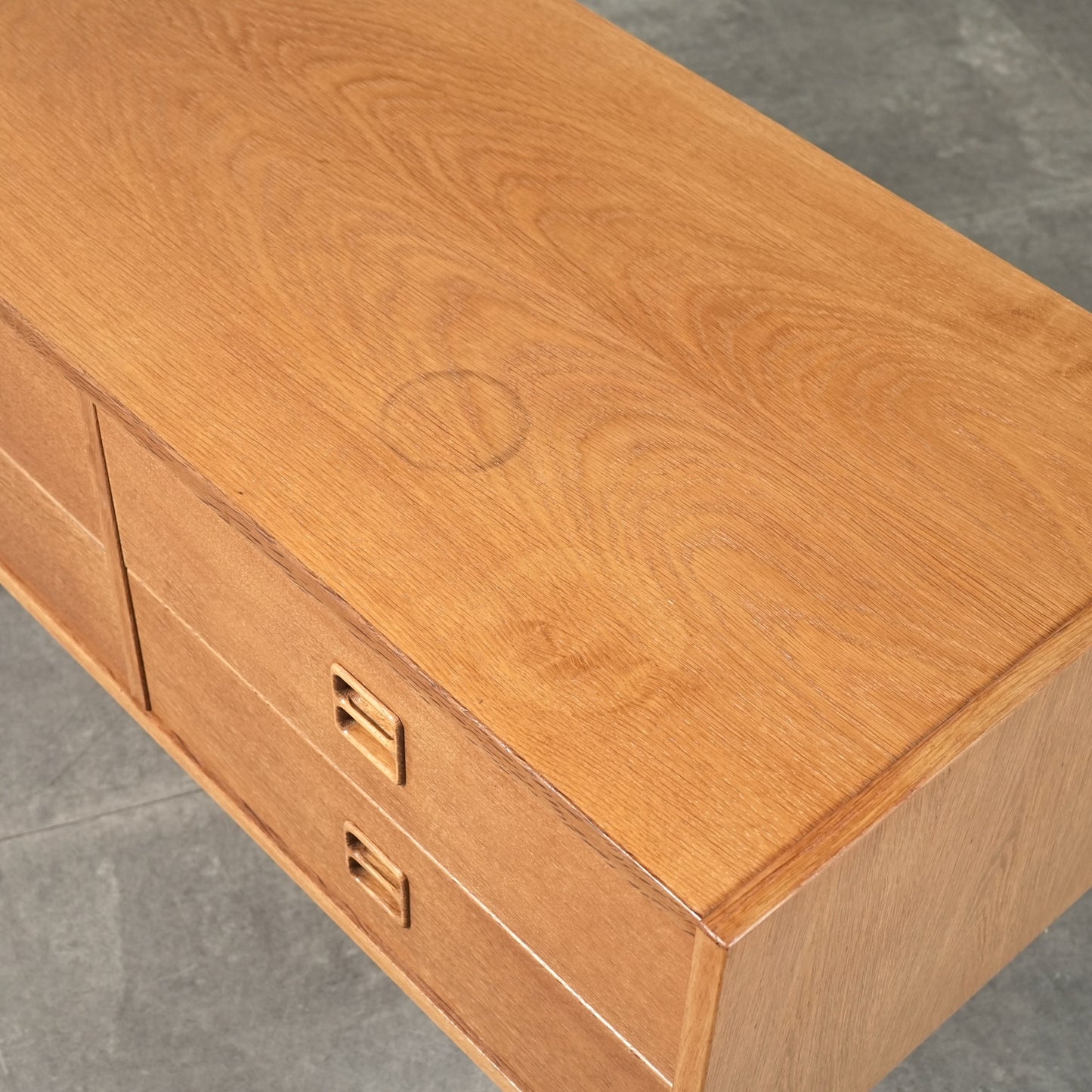 デンマークヴィンテージ チェスト