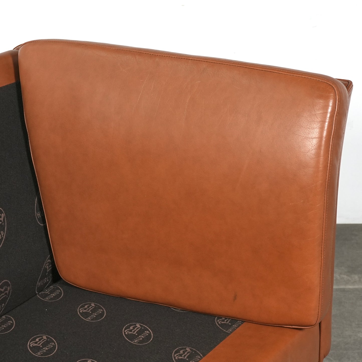 【Hurup Møbelfabrik】ヴィンテージ レザーソファ