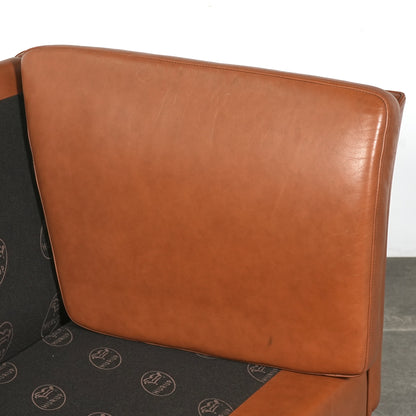 【Hurup Møbelfabrik】ヴィンテージ レザーソファ