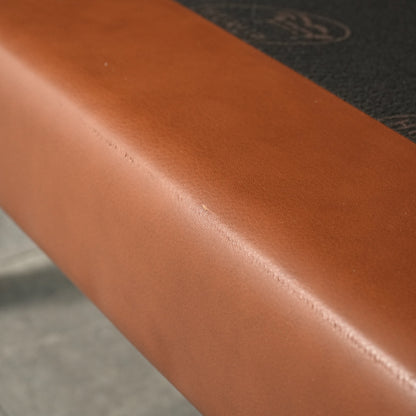 【Hurup Møbelfabrik】ヴィンテージ レザーソファ