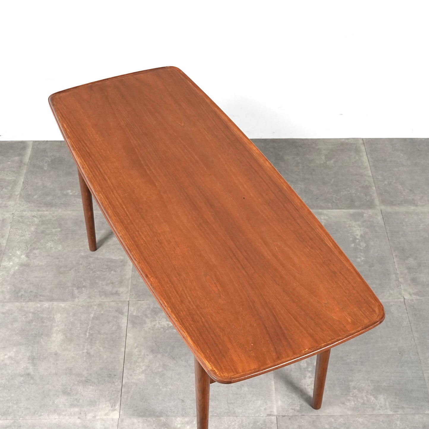 【Hans J. Wegner】"AT10" ローテーブル