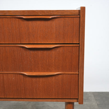 デンマークヴィンテージ チェスト