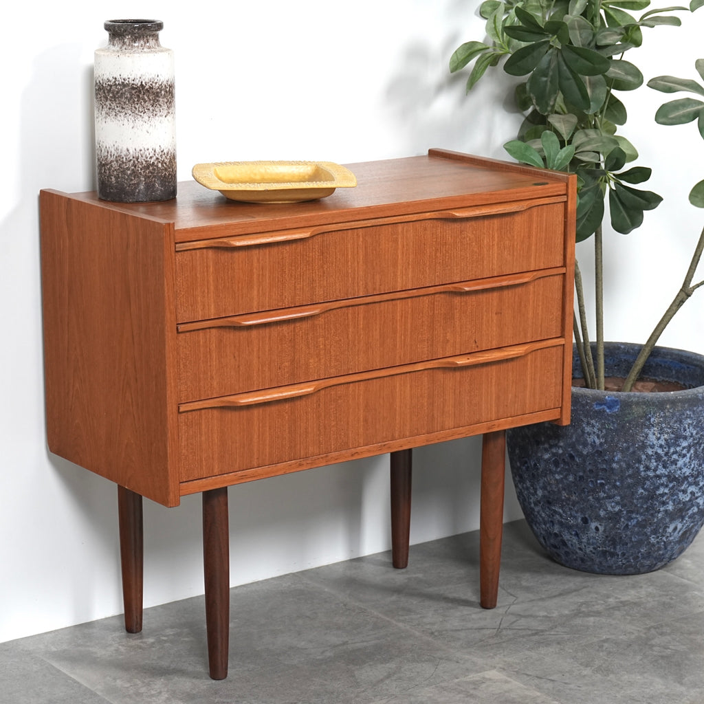 デンマークヴィンテージ チェスト