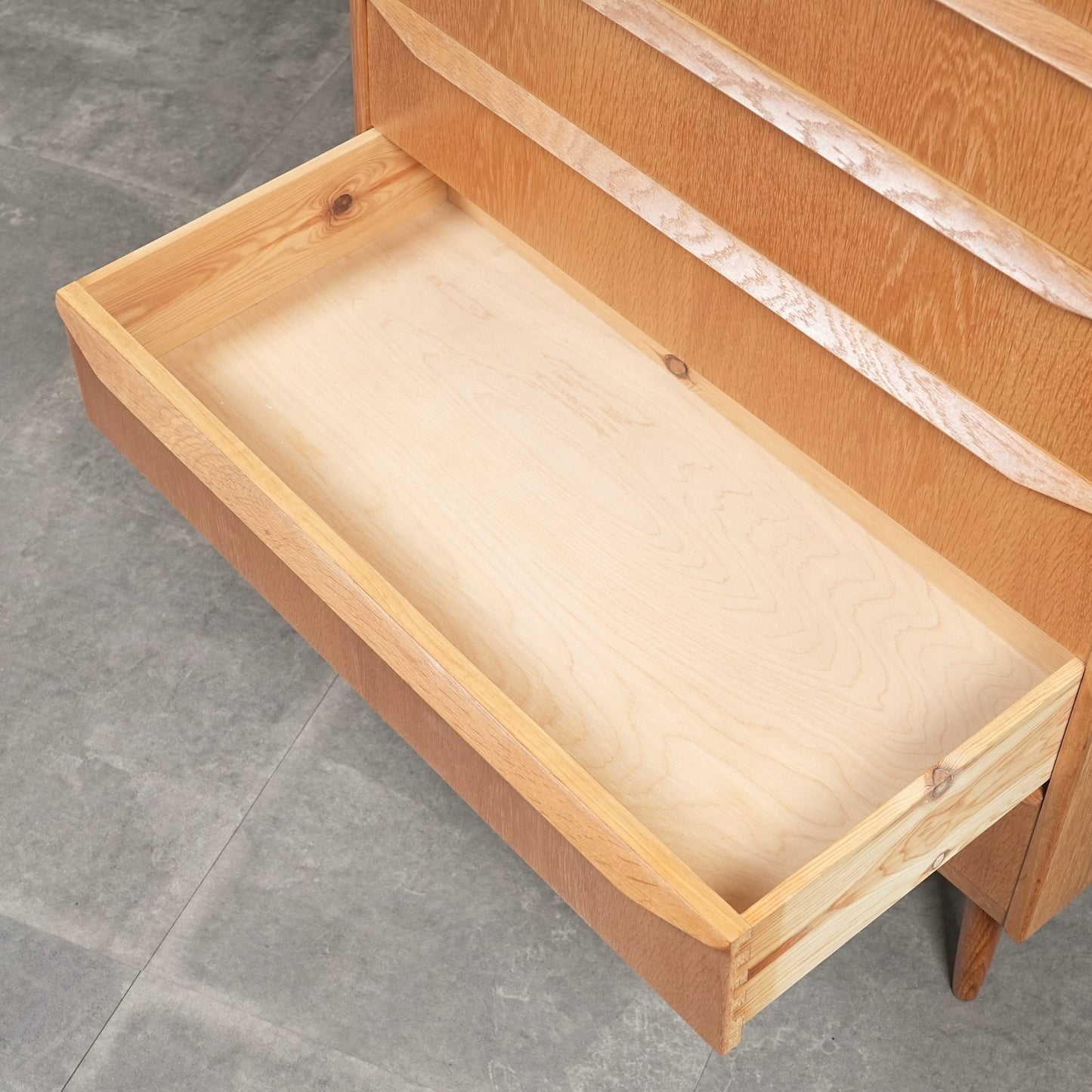 デンマークヴィンテージ ハイチェスト