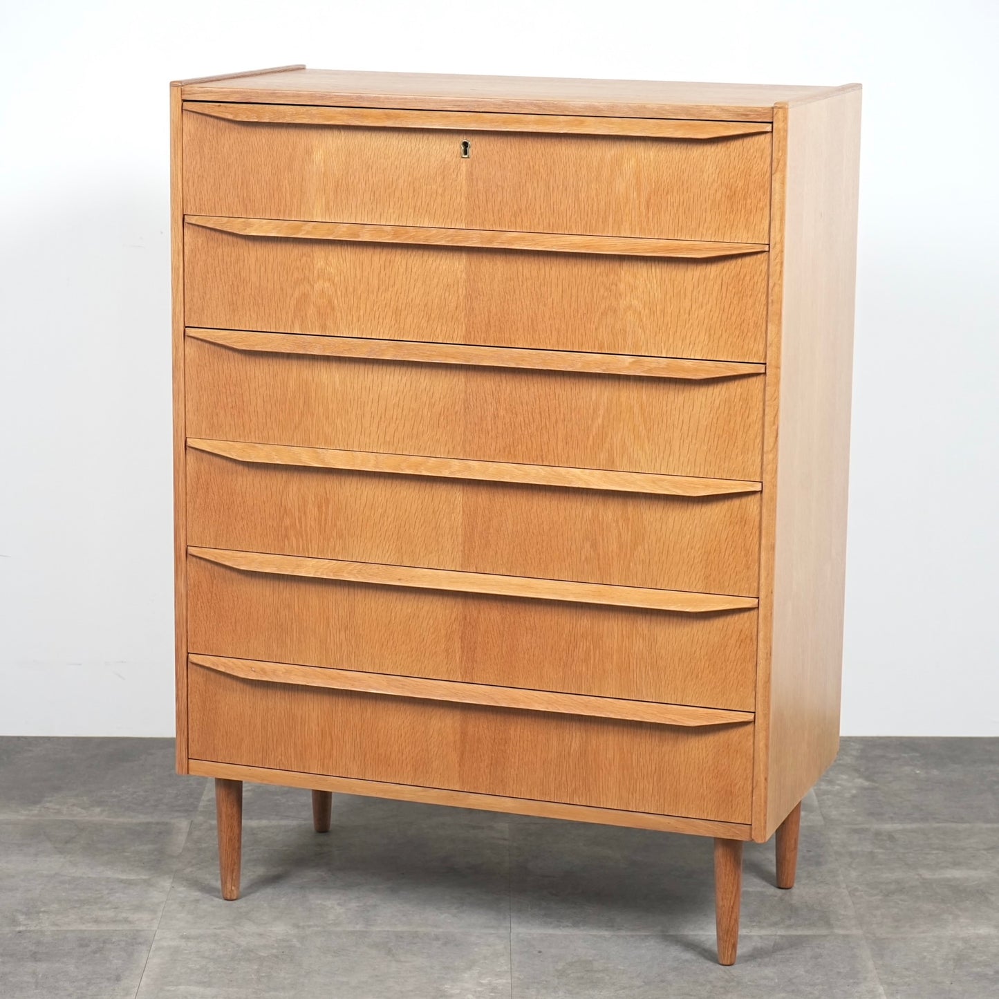 デンマークヴィンテージ ハイチェスト