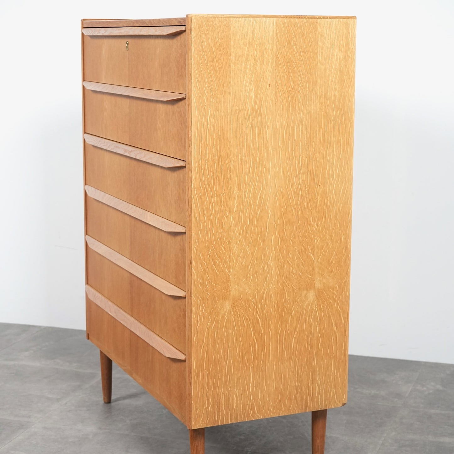 デンマークヴィンテージ ハイチェスト