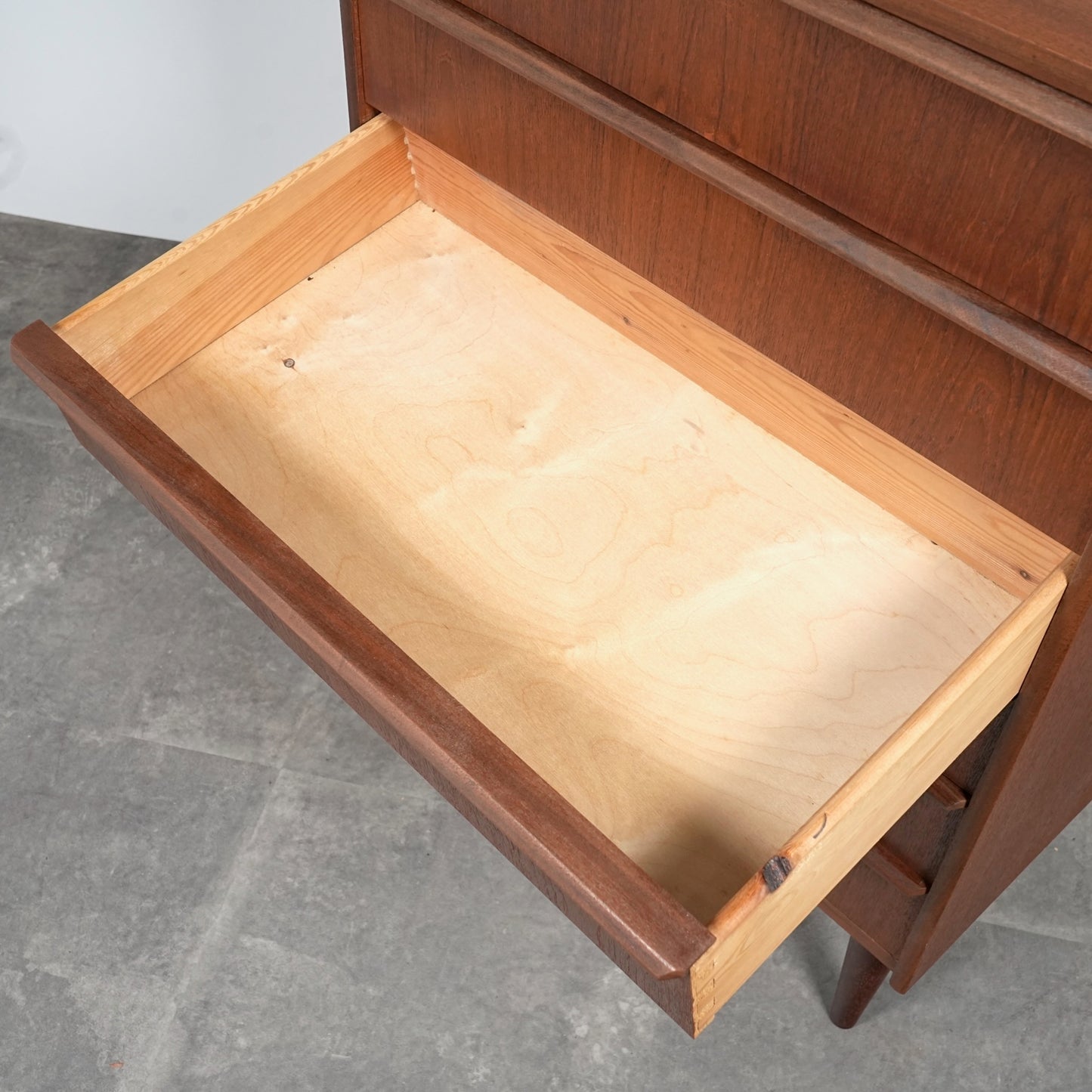 デンマークヴィンテージ ハイチェスト