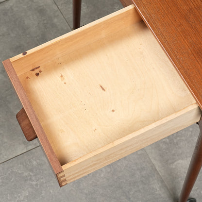 【Poul M Volther】ソーイングテーブル