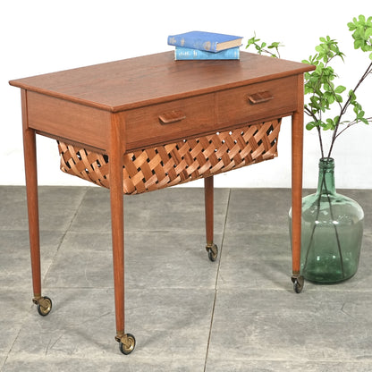 【Poul M Volther】ソーイングテーブル