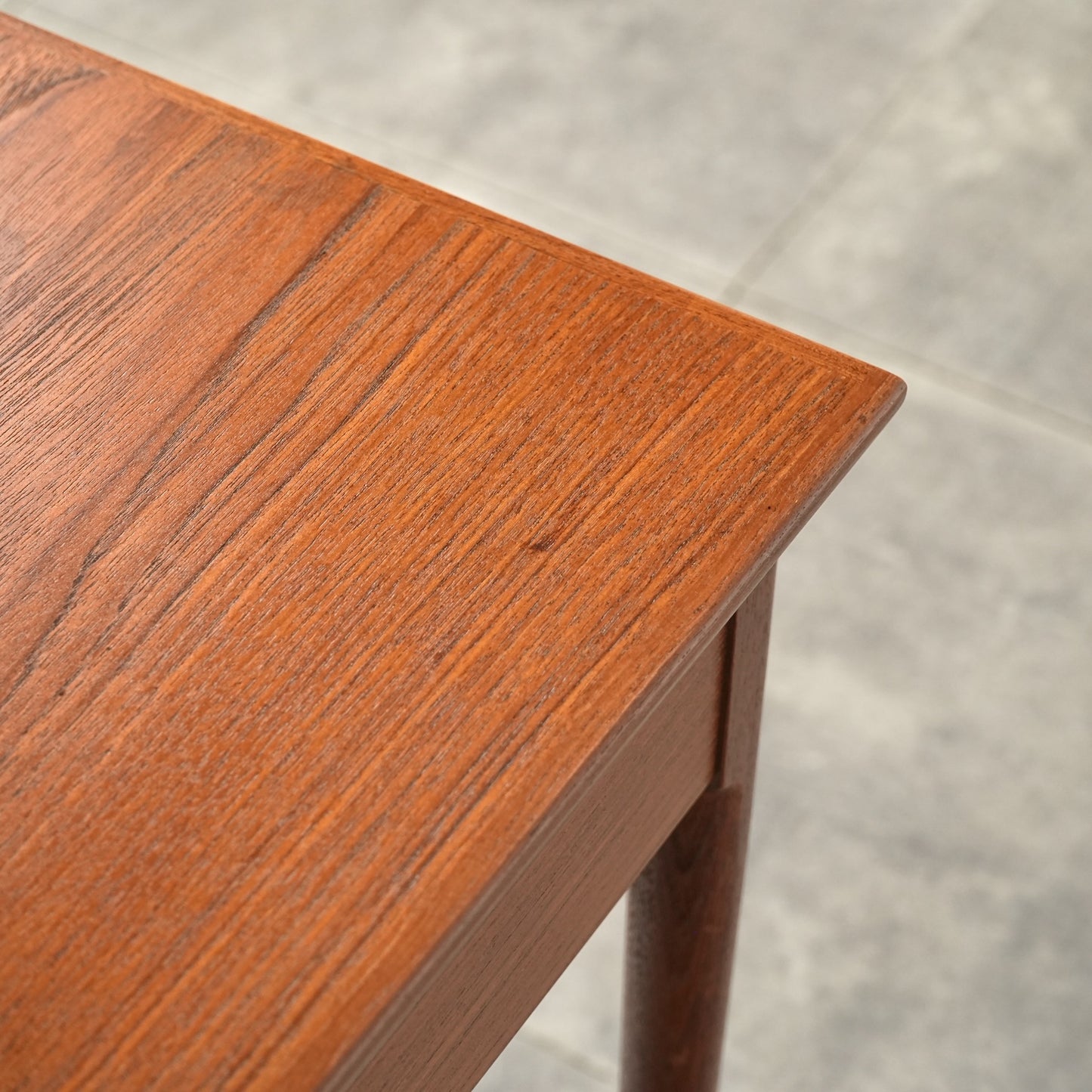 【Poul M Volther】ソーイングテーブル