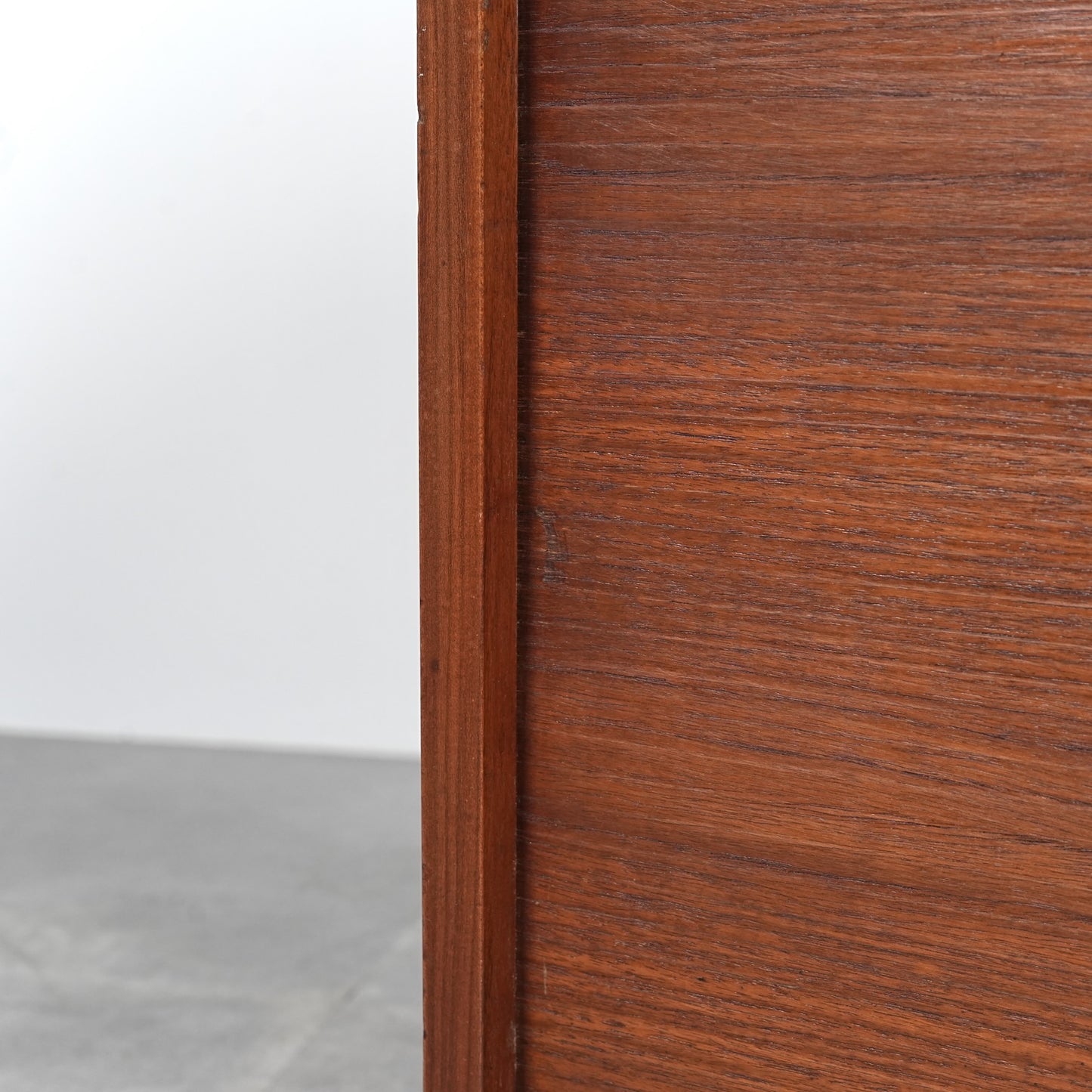 デンマークヴィンテージ ファイリングキャビネット(蛇腹扉)