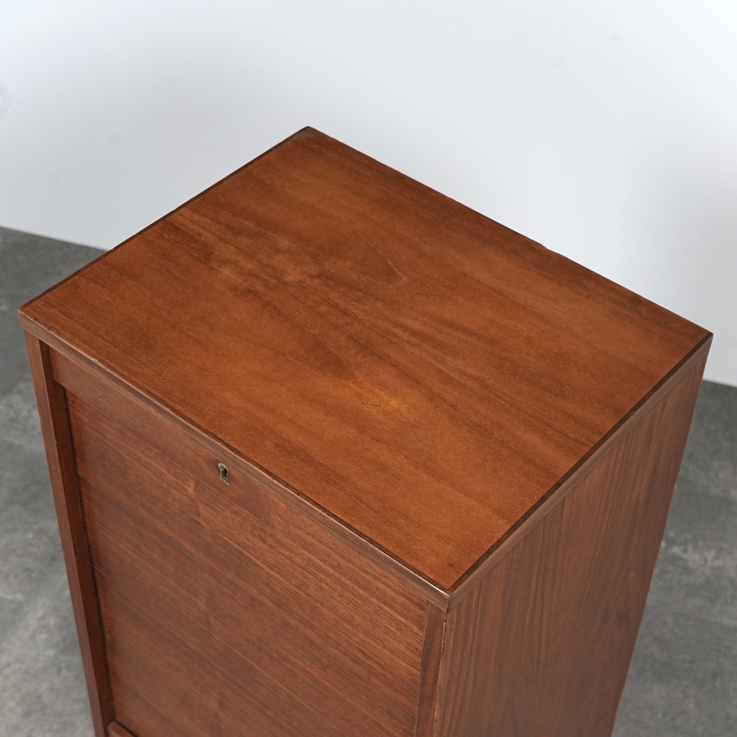 デンマークヴィンテージ ファイリングキャビネット(蛇腹扉)