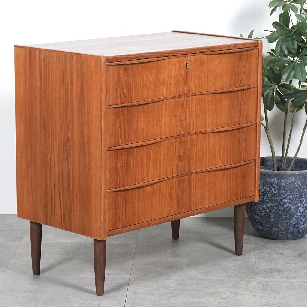 デンマークヴィンテージ チェスト