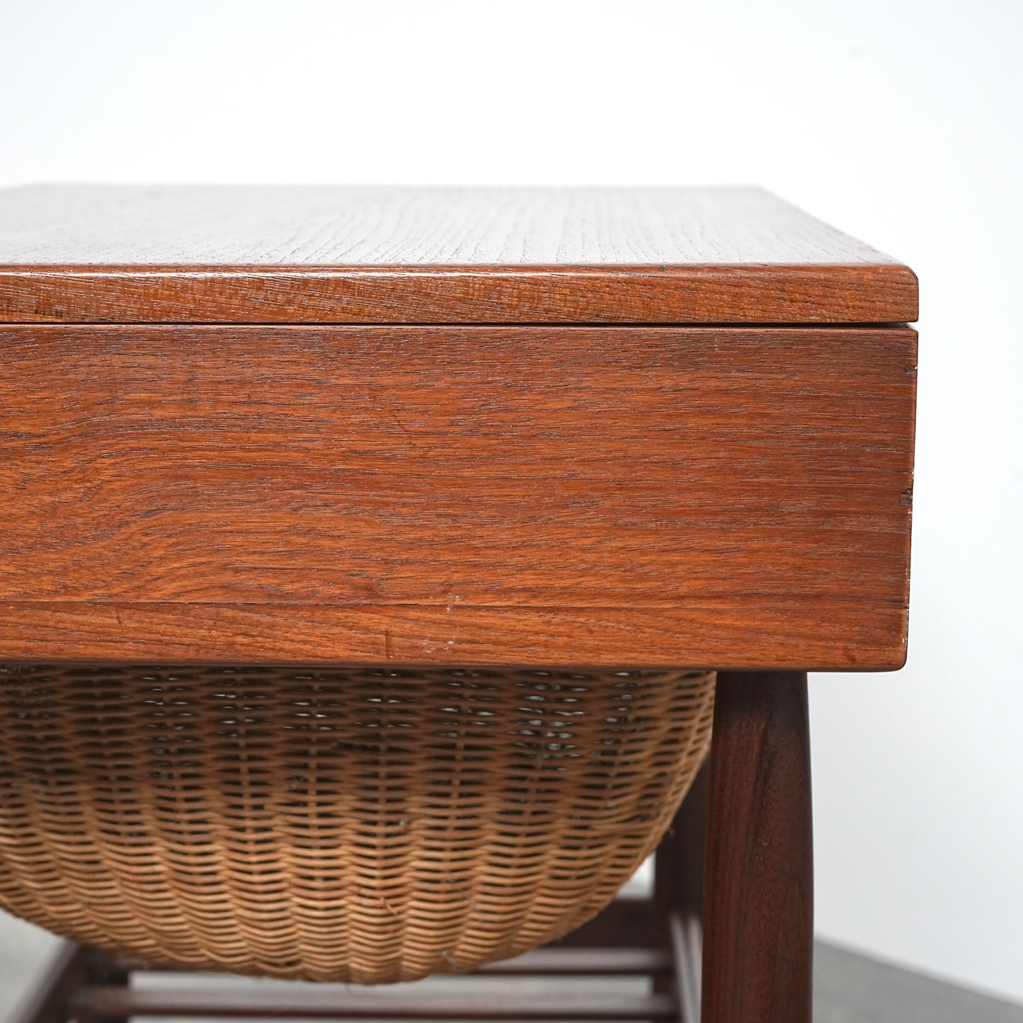 【Ejvind A.Johansson】ヴィンテージ ソーイングテーブル