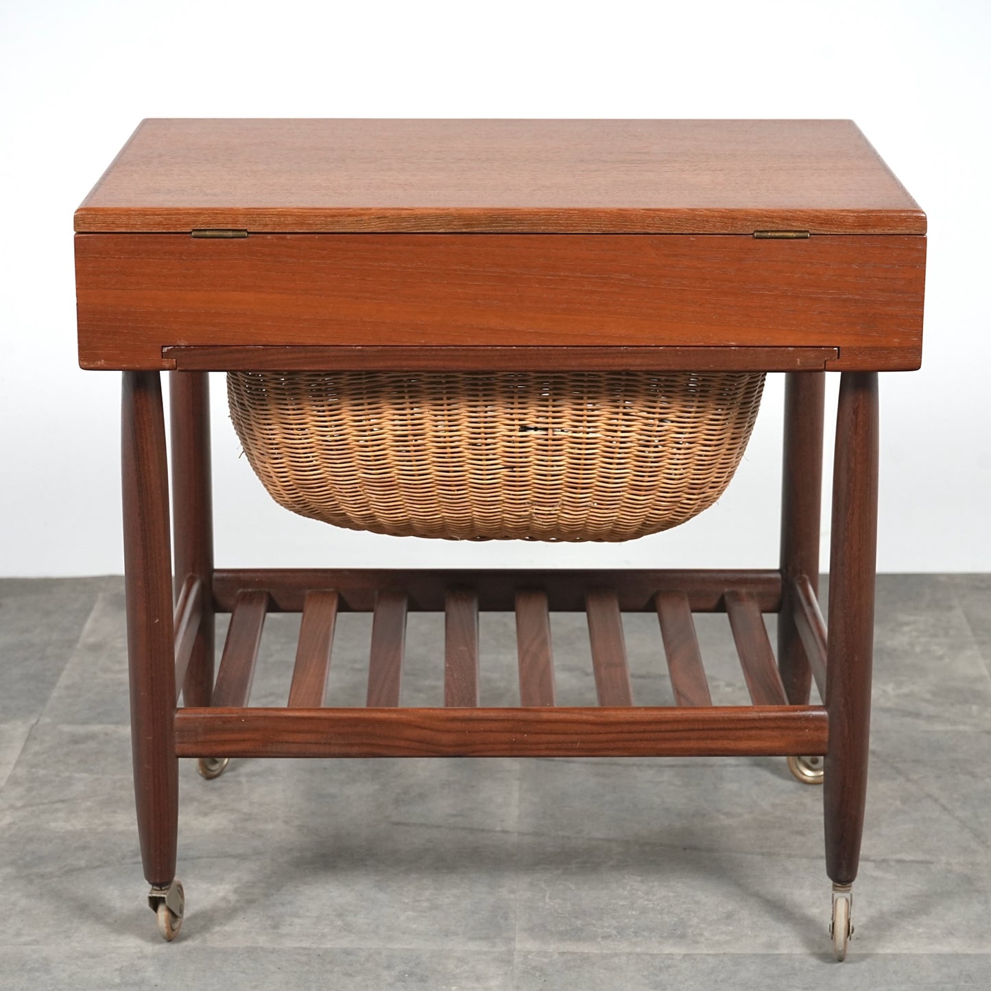 【Ejvind A.Johansson】ヴィンテージ ソーイングテーブル