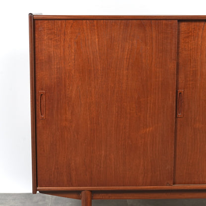 デンマークヴィンテージ ハイサイドボード