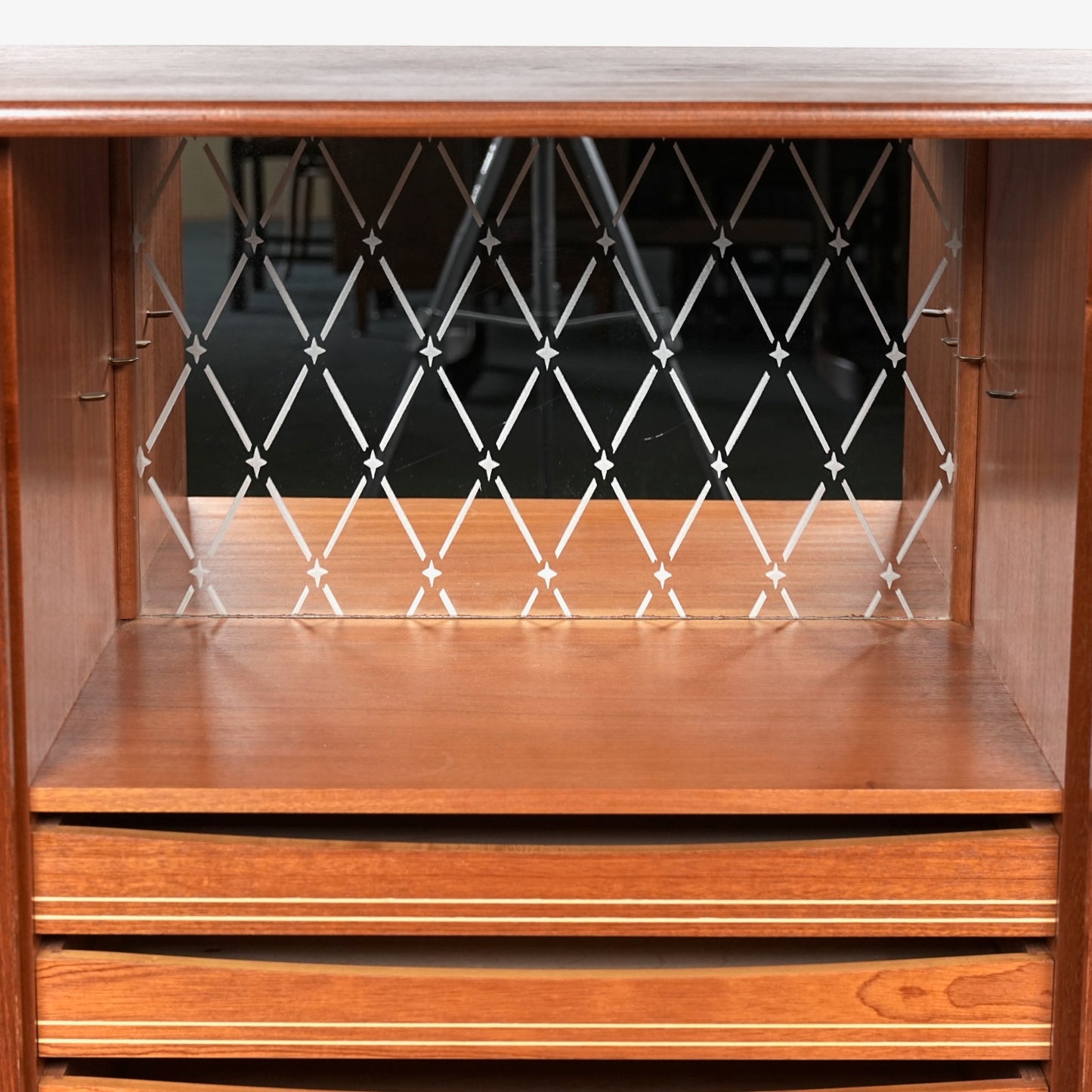 デンマークヴィンテージ ハイサイドボード