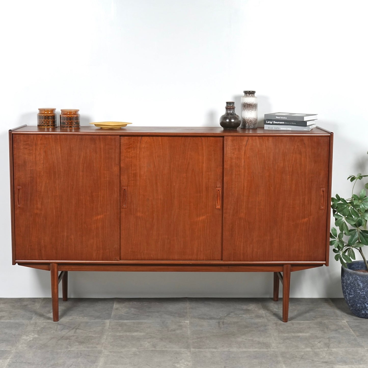 デンマークヴィンテージ ハイサイドボード