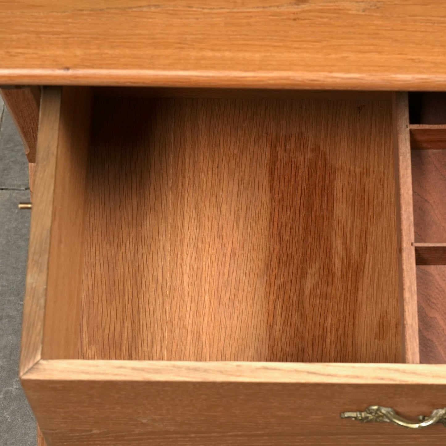 デンマークヴィンテージ ソーイングテーブル