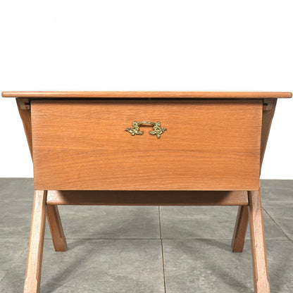 デンマークヴィンテージ ソーイングテーブル