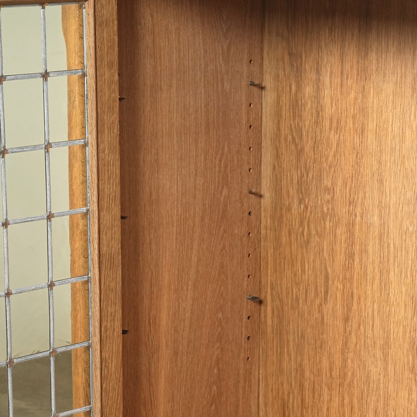 デンマークヴィンテージ ガラスキャビネット