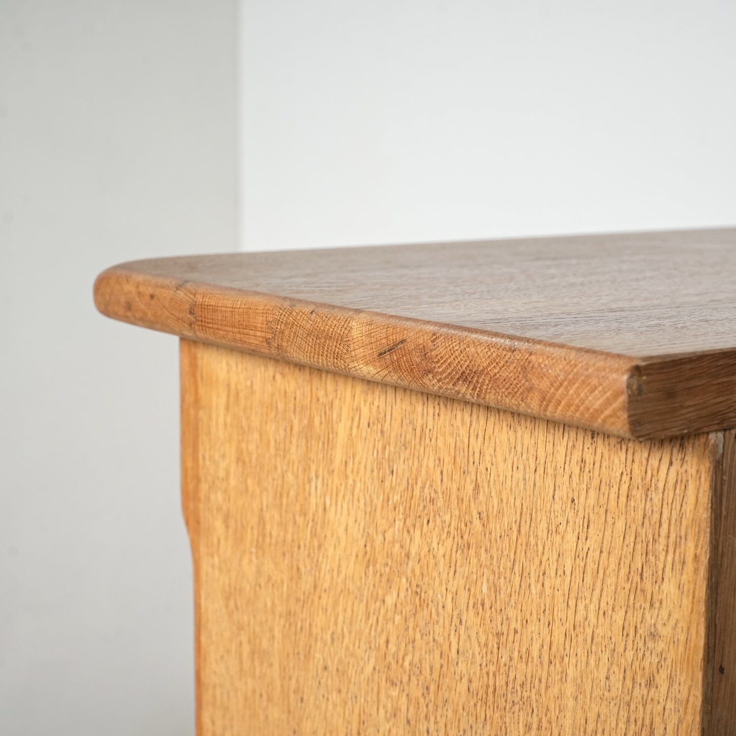 デンマークヴィンテージ ガラスキャビネット