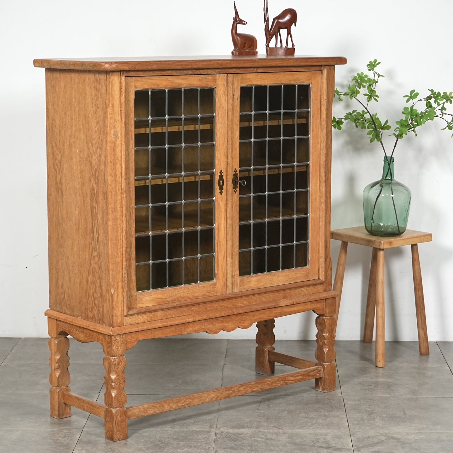 デンマークヴィンテージ ガラスキャビネット