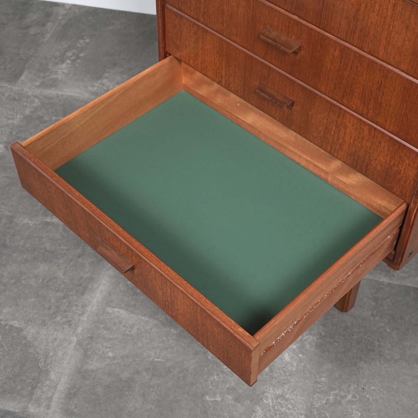 デンマークヴィンテージ チェスト