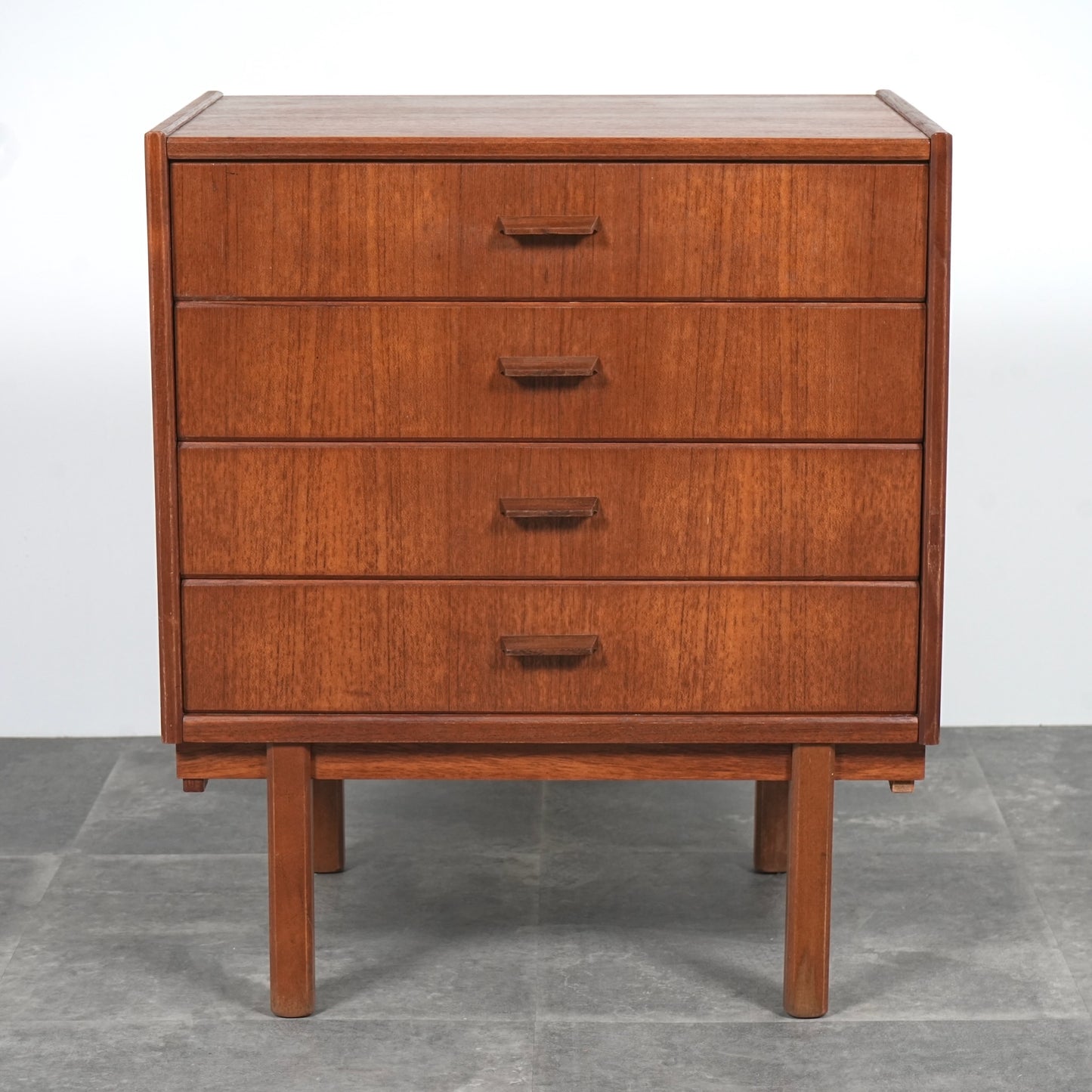 デンマークヴィンテージ チェスト