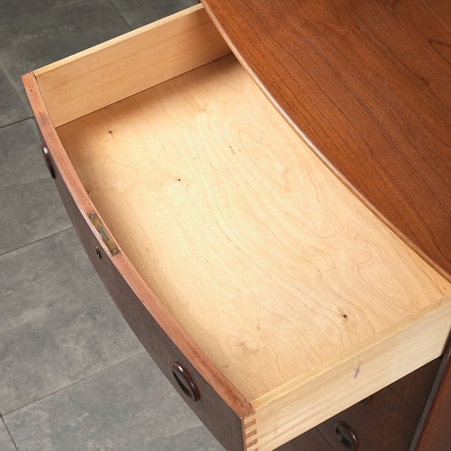 デンマークヴィンテージ ハイチェスト