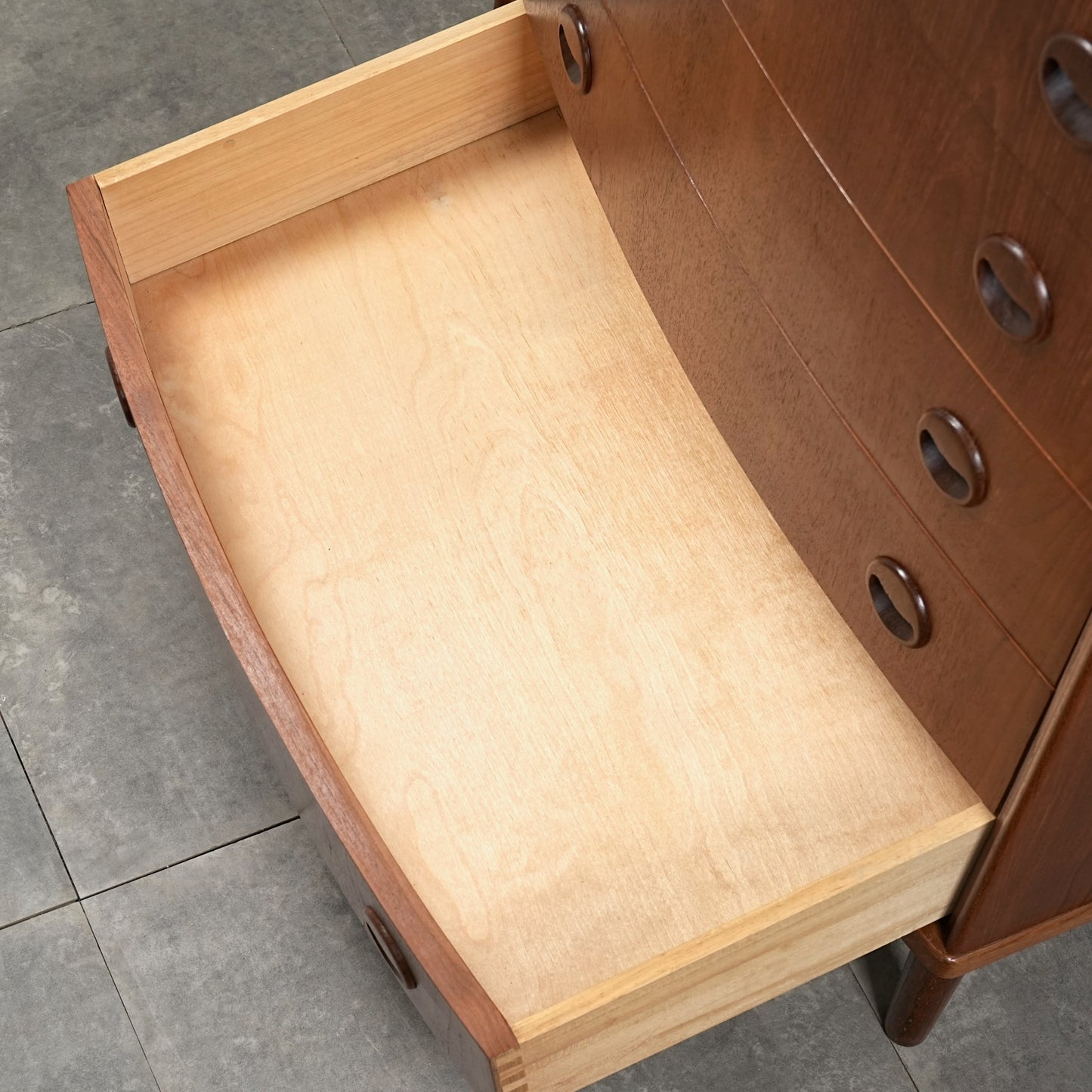 デンマークヴィンテージ ハイチェスト