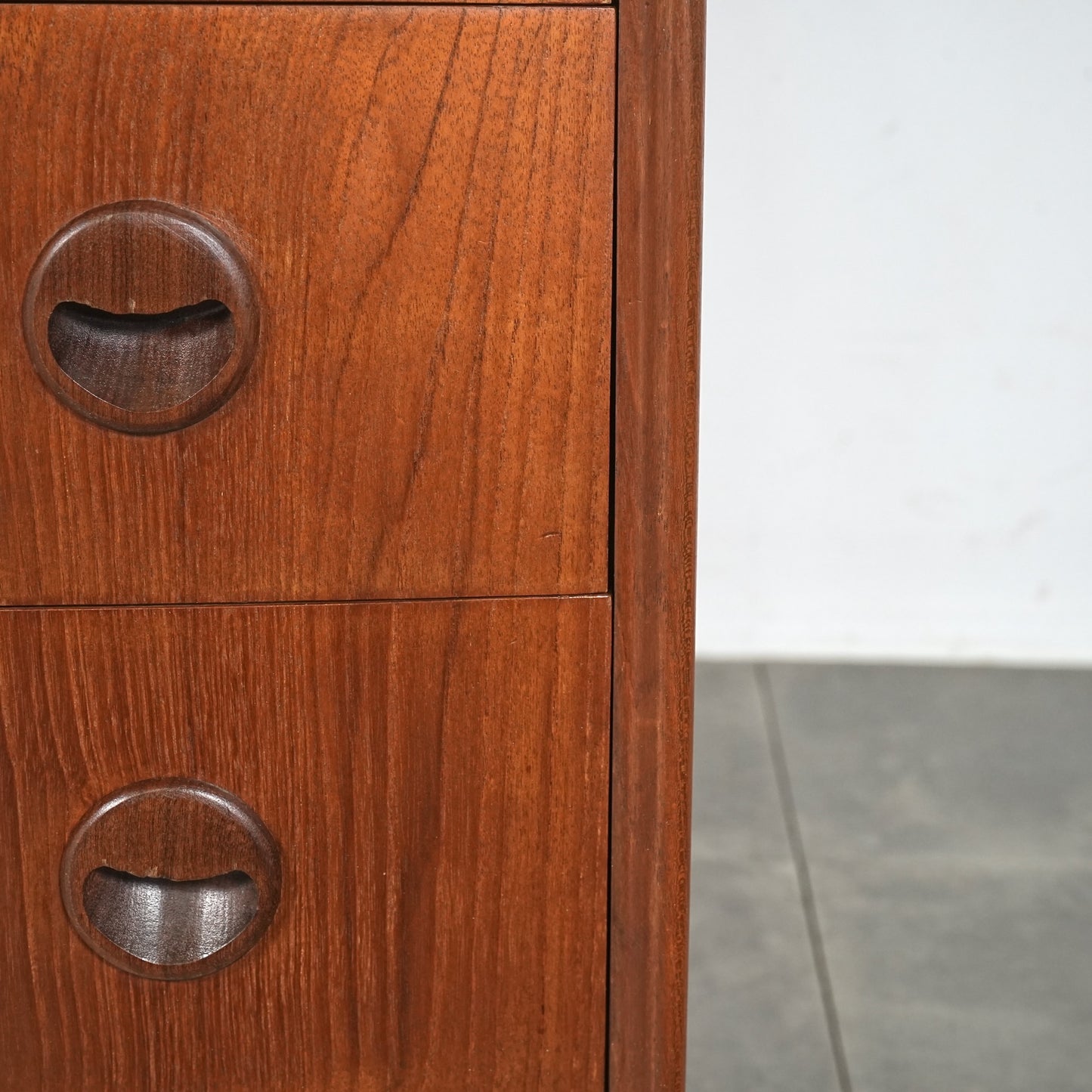 デンマークヴィンテージ ハイチェスト